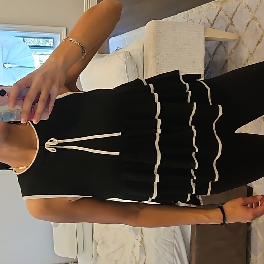 Zara Black Sleeveless Ruffle Blouse